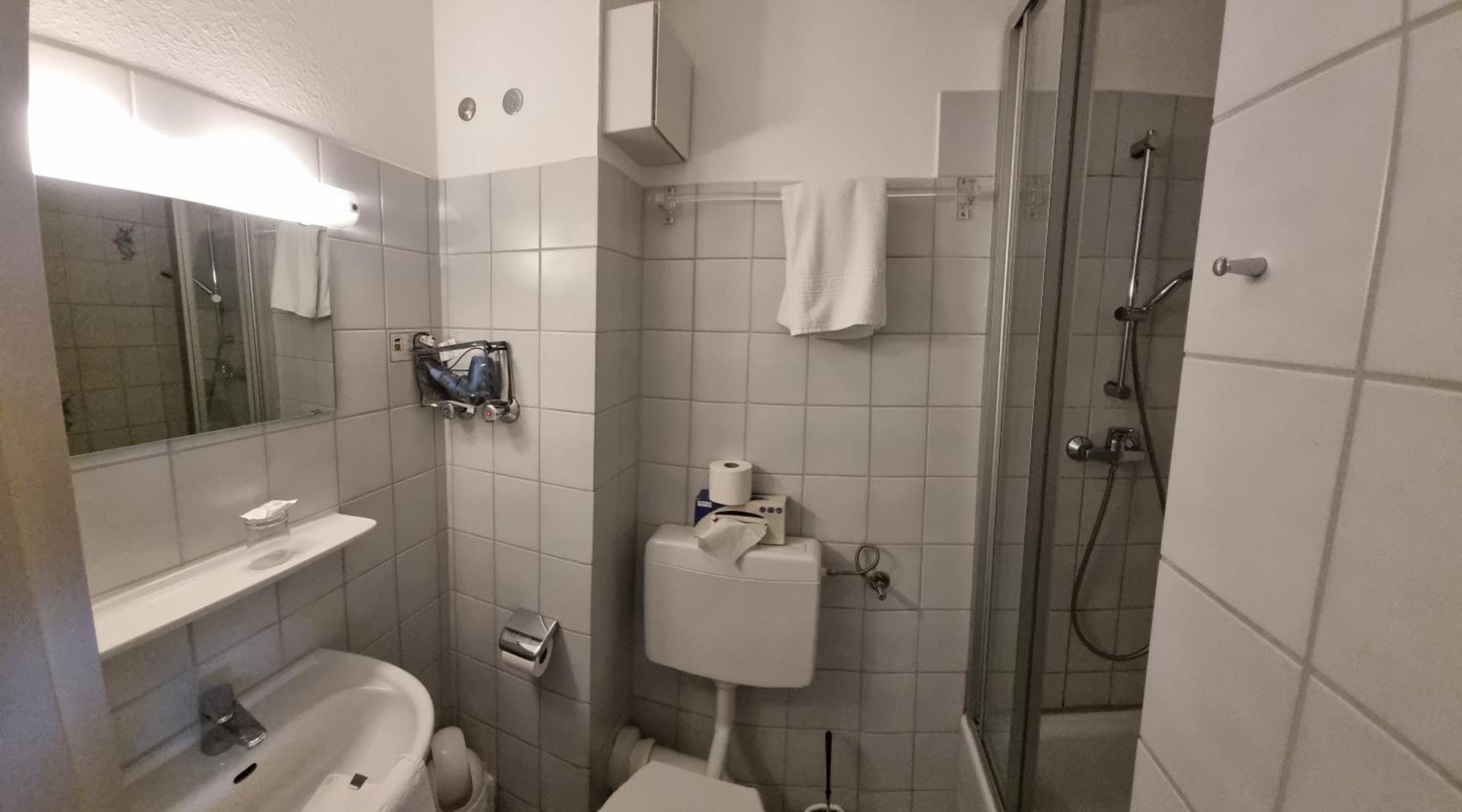 Hotel-Cafe-Lindow Wenningstedt-Braderup Ngoại thất bức ảnh