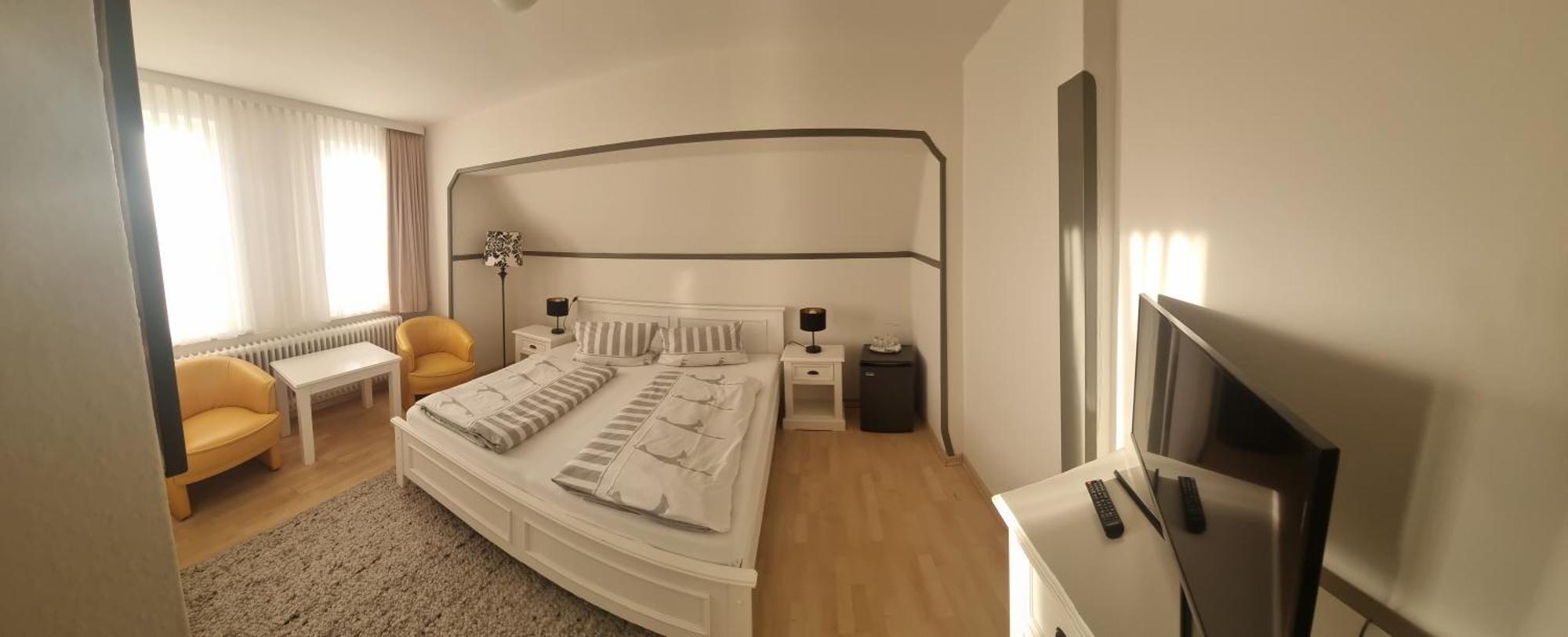 Hotel-Cafe-Lindow Wenningstedt-Braderup Ngoại thất bức ảnh